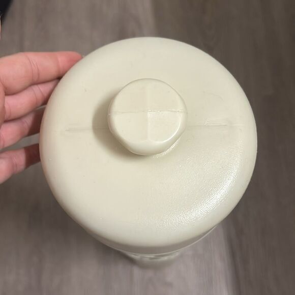 VINTAGE | Toilet Paper Roll Holder Bird Design - Picture 4 of 6